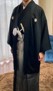 高校男子卒業生・紋服袴の着付け